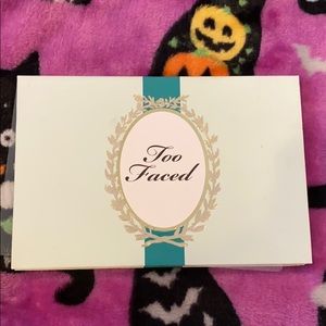 Too Faced Holiday Palette (petite maison)